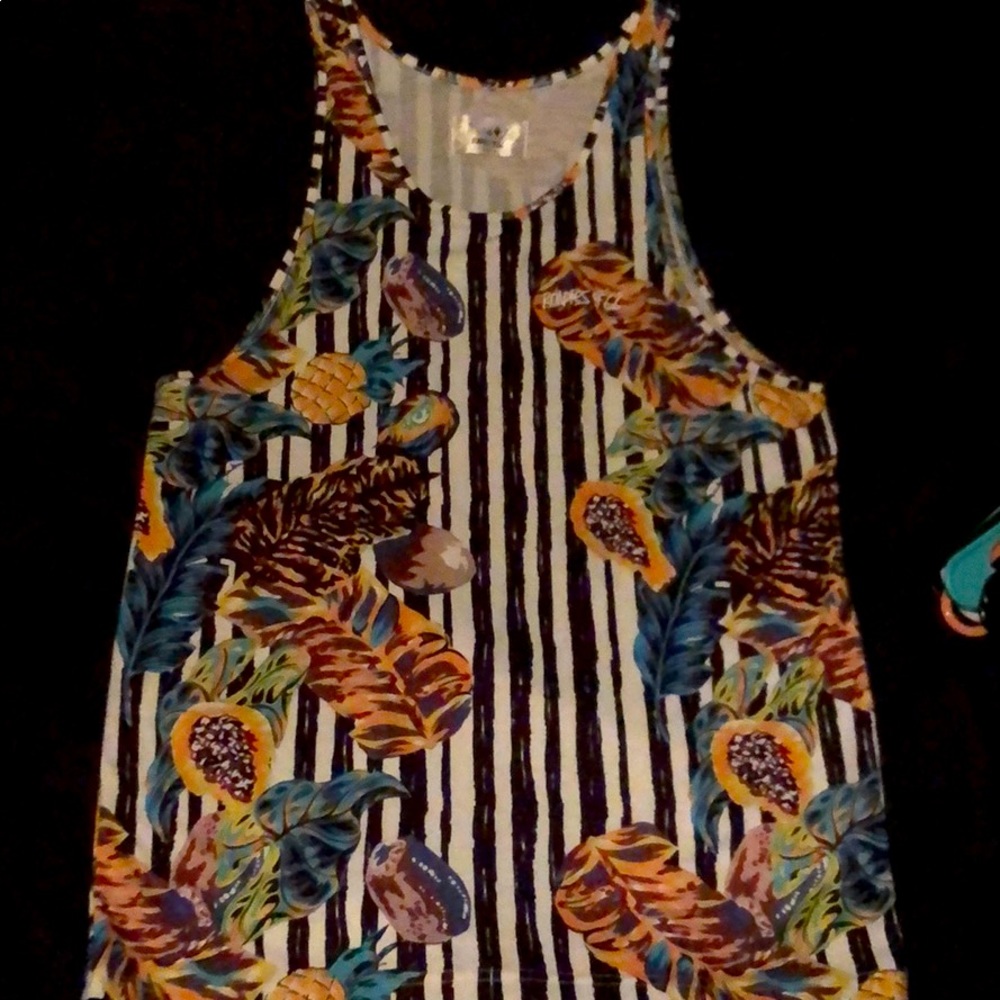 Tropical Oversized Tank